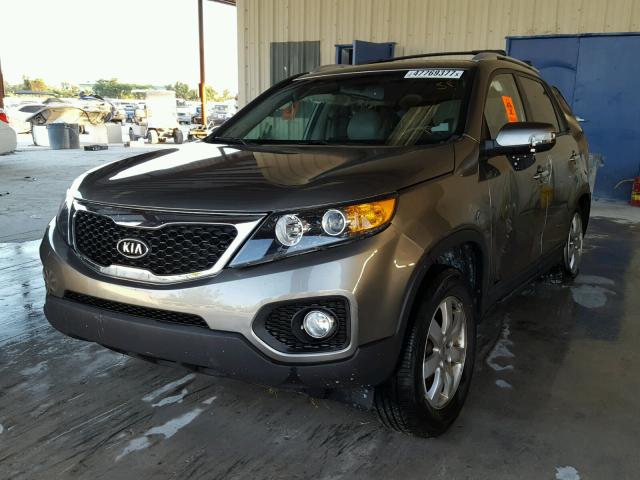 5XYKT3A67CG215071 - 2012 KIA SORENTO BA TAN photo 2