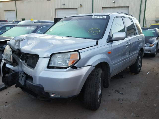 2HKYF18676H548685 - 2006 HONDA PILOT EX SILVER photo 2