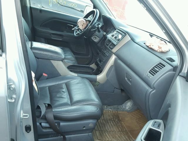 2HKYF18676H548685 - 2006 HONDA PILOT EX SILVER photo 5