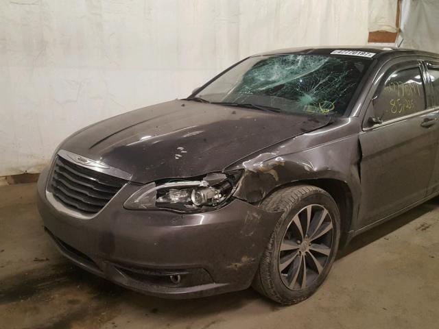 1C3CCBCG8EN185213 - 2014 CHRYSLER 200 LIMITE GRAY photo 9