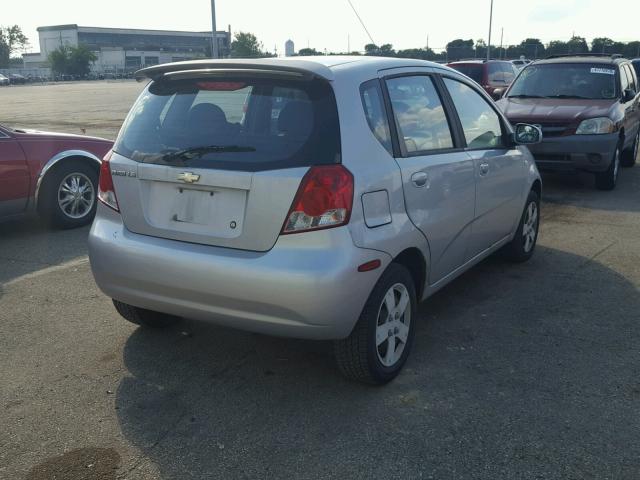 KL1TD66616B600403 - 2006 CHEVROLET AVEO BASE Күміс фото 4