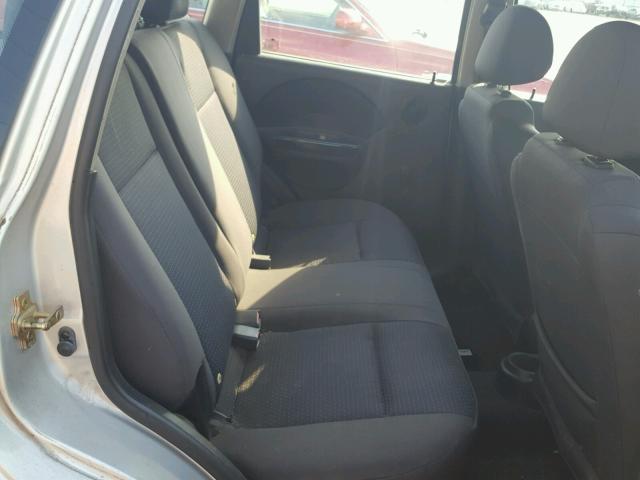 KL1TD66616B600403 - 2006 CHEVROLET AVEO BASE Күміс фото 6