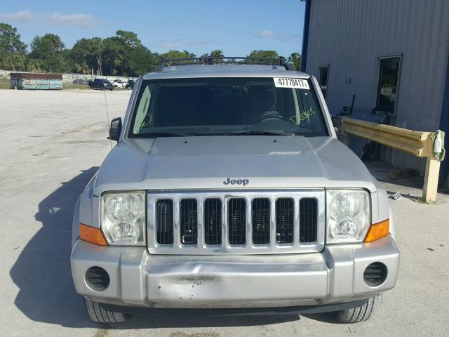 1J8HH48K97C587406 - 2007 JEEP COMMANDER SILVER photo 9