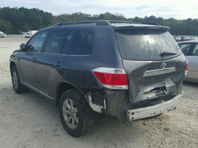 5TDZA3EH4DS040671 - 2013 TOYOTA HIGHLANDER GRAY photo 3