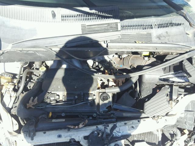 4T3ZF13C1YU240103 - 2000 TOYOTA SIENNA LE WHITE photo 7