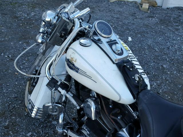 1HD1BWB176Y019466 - 2006 HARLEY-DAVIDSON FLSTCI WHITE photo 5