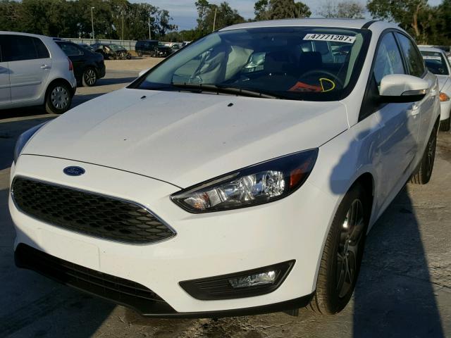 1FADP3H26HL322744 - 2017 FORD FOCUS SEL WHITE photo 2