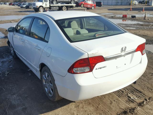 19XFA16569E018927 - 2009 HONDA CIVIC LX WHITE photo 3