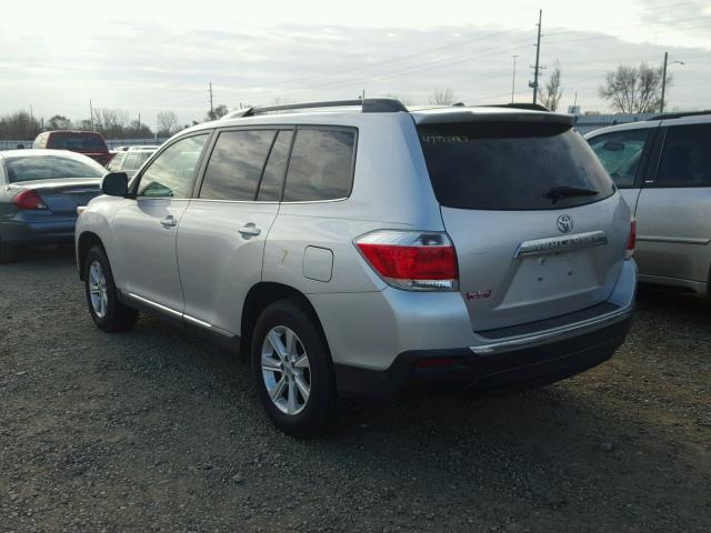 5TDBK3EH1BS046598 - 2011 TOYOTA HIGHLANDER SILVER photo 3