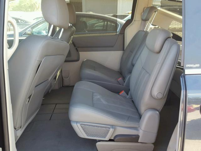 2A8HR54PX8R815121 - 2008 CHRYSLER TOWN & COU 蓝色 照片 6