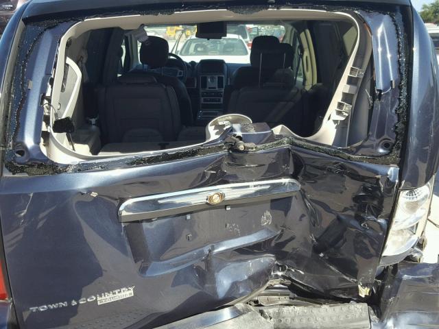 2A8HR54PX8R815121 - 2008 CHRYSLER TOWN & COU 蓝色 照片 9