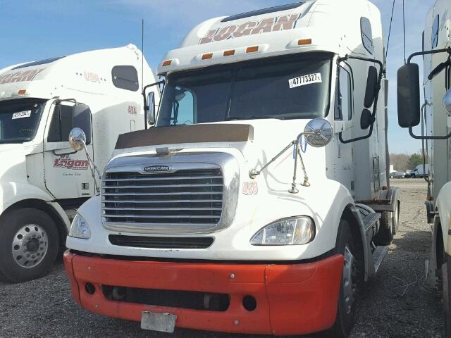 1FUJF0CV06LW23211 - 2006 FREIGHTLINER COLUMBIA 1 WHITE photo 2