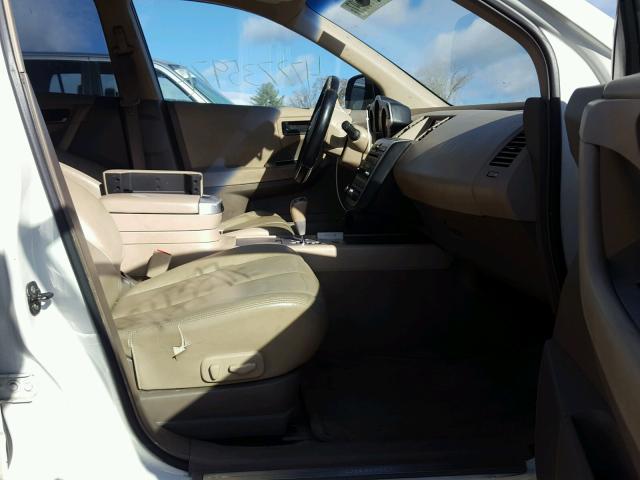 JN8AZ08W75W439644 - 2005 NISSAN MURANO SL WHITE photo 5