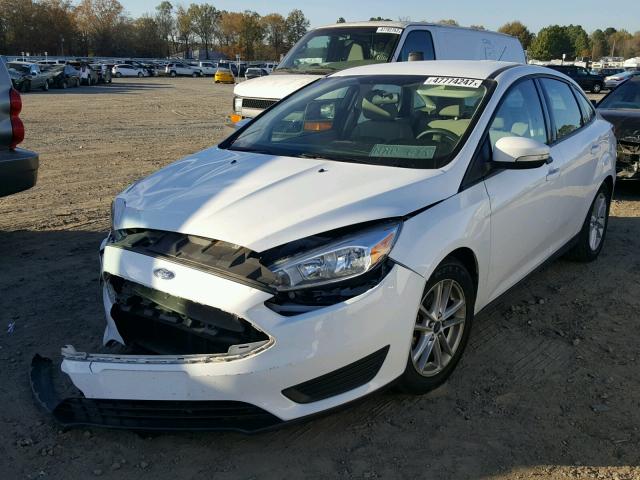 1FADP3F23FL252734 - 2015 FORD FOCUS SE WHITE photo 2