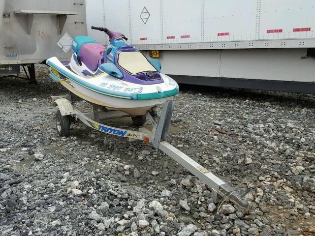 YAMA4125L596 - 1996 YAMAHA WAVERUNNER TWO TONE photo 1