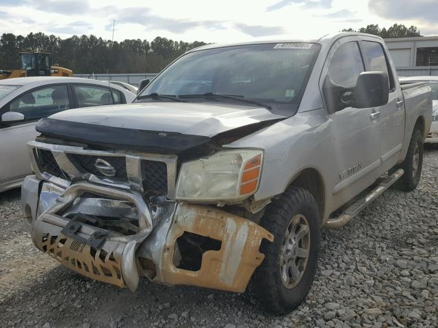 1N6BA07BX7N221113 - 2007 NISSAN TITAN XE SILVER photo 2