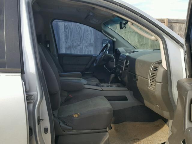 1N6BA07BX7N221113 - 2007 NISSAN TITAN XE SILVER photo 5