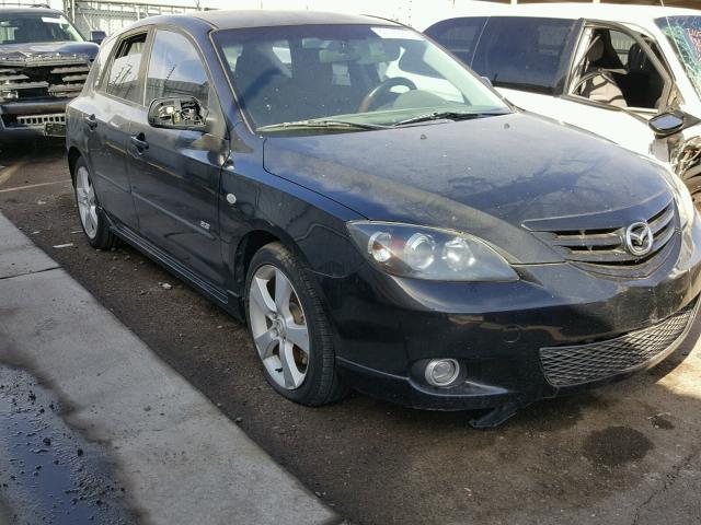 JM1BK143661432706 - 2006 MAZDA 3 HATCHBAC BLACK photo 1