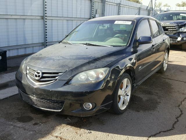 JM1BK143661432706 - 2006 MAZDA 3 HATCHBAC BLACK photo 2