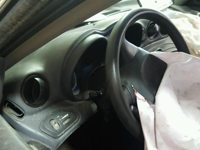 1G2NE52F32C224830 - 2002 PONTIAC GRAND AM S 银色 照片 8