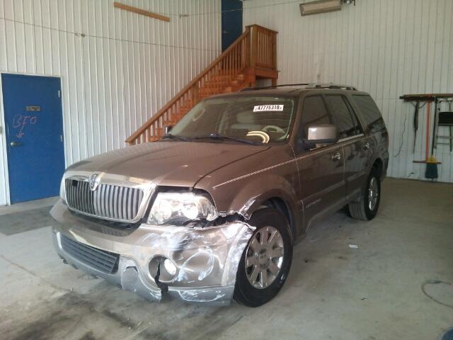5LMFU28R73LJ38921 - 2003 LINCOLN NAVIGATOR BEIGE photo 2