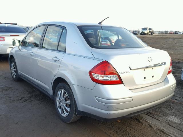 3N1BC11E39L387453 - 2009 NISSAN VERSA S GRAY photo 3