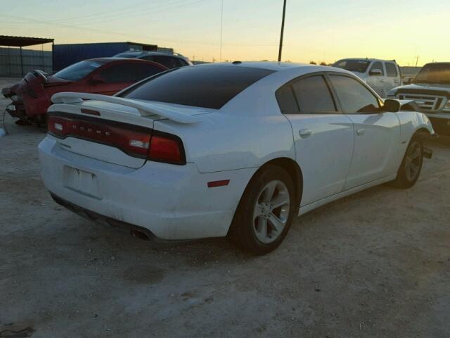 2C3CDXCTXDH552806 - 2013 DODGE CHARGER R/ WHITE photo 4