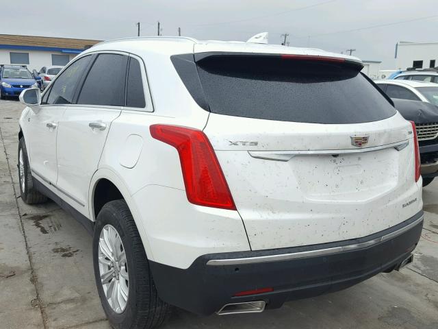 1GYKNARS0HZ195605 - 2017 CADILLAC XT5 WHITE photo 3