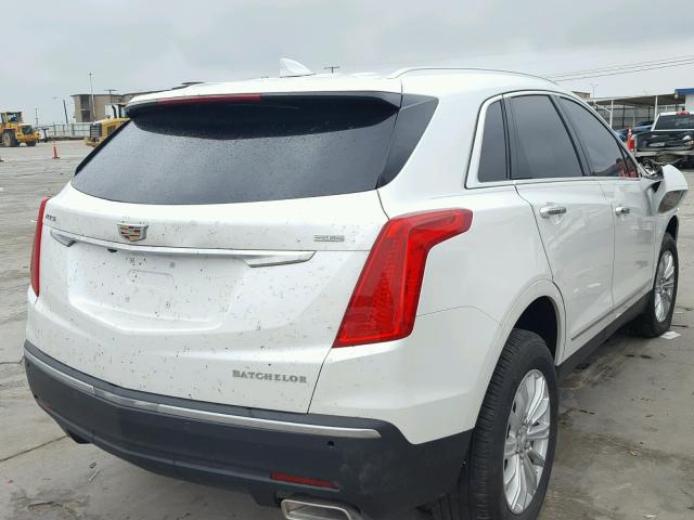 1GYKNARS0HZ195605 - 2017 CADILLAC XT5 WHITE photo 4