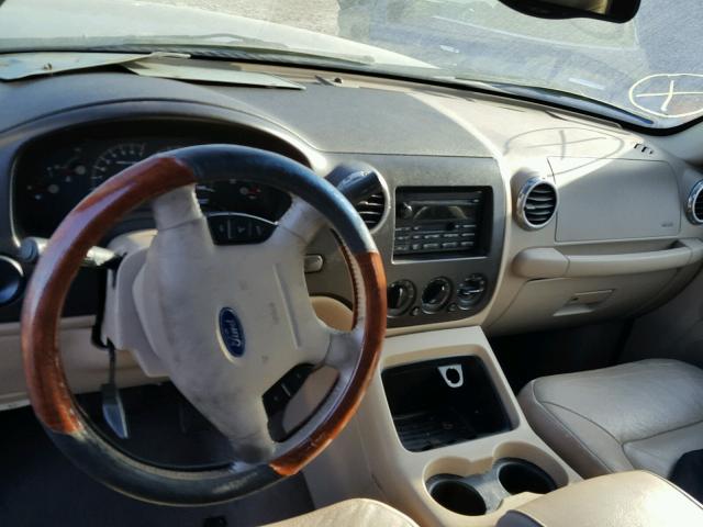 1FMRU15WX3LB68581 - 2003 FORD EXPEDITION TAN photo 9