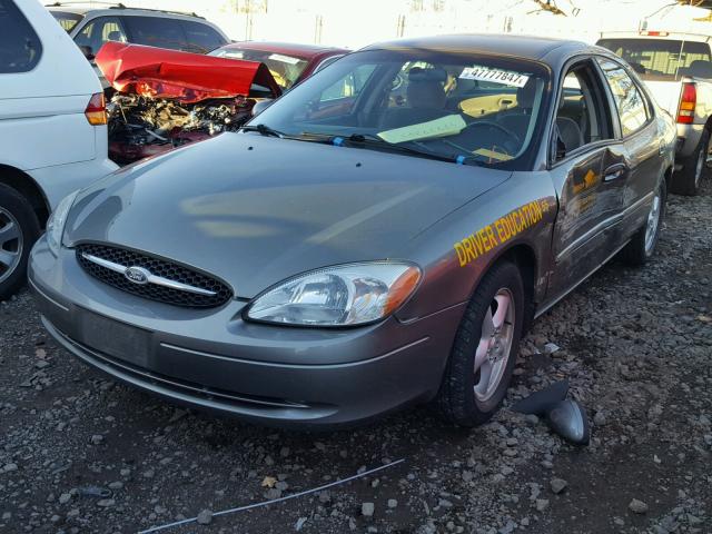 1FAFP53U52G178553 - 2002 FORD TAURUS SE GRAY photo 2