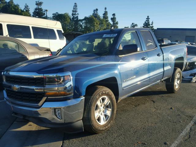 1GCRCREC5HZ215046 - 2017 CHEVROLET SILVERADO BLUE photo 2