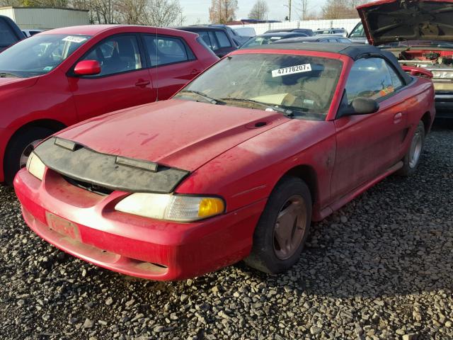 1FAFP444XWF105313 - 1998 FORD MUSTANG RED photo 2