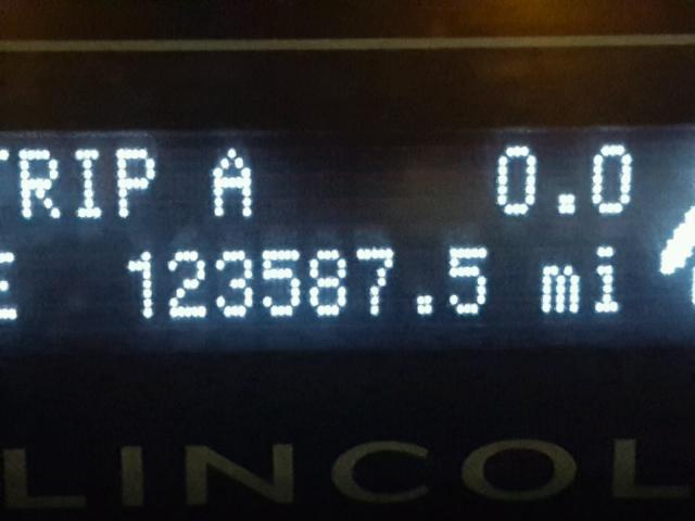 5LMJJ2J57AEJ03369 - 2010 LINCOLN NAVIGATOR WHITE photo 8