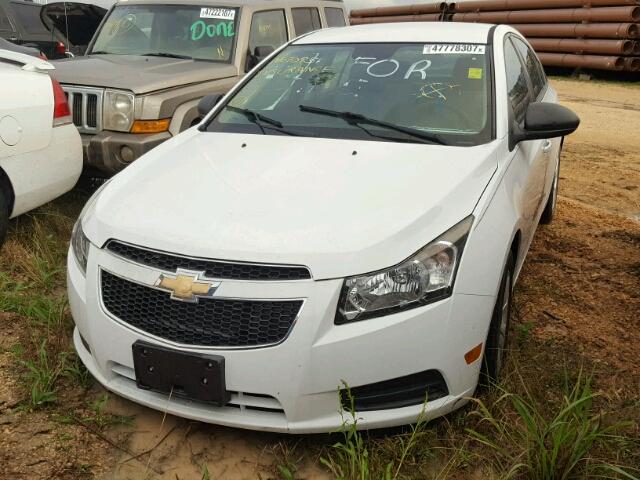 1G1PA5SH7E7241640 - 2014 CHEVROLET CRUZE LS WHITE photo 2