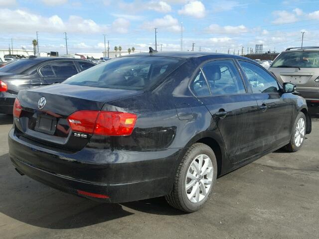 3VWDP7AJ7CM070347 - 2012 VOLKSWAGEN JETTA SE Qara foto 4