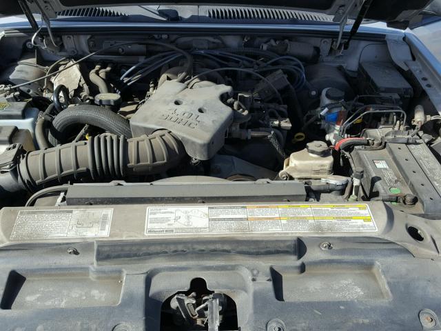 1FMCU60E71UC57596 - 2001 FORD EXPLORER S SILVER photo 7