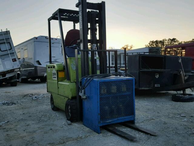 E23500565770FA - 1982 CLARK FORKLIFT FORKLIFT TWO TONE photo 1