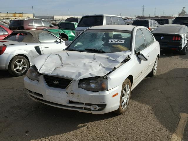 KMHDN46D65U068187 - 2005 HYUNDAI ELANTRA GL WHITE photo 2