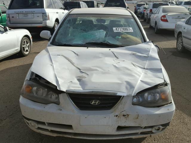 KMHDN46D65U068187 - 2005 HYUNDAI ELANTRA GL WHITE photo 9