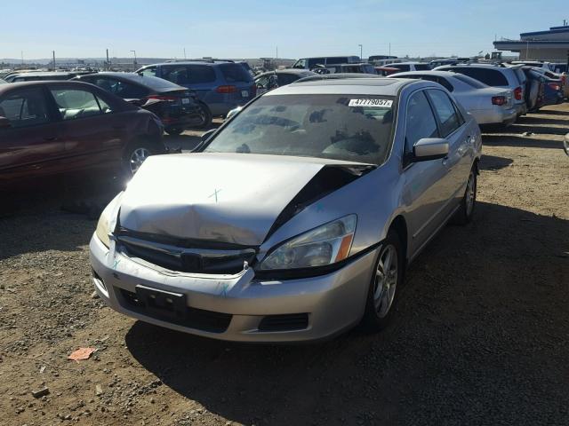 1HGCM56707A117263 - 2007 HONDA ACCORD EX SILVER photo 2