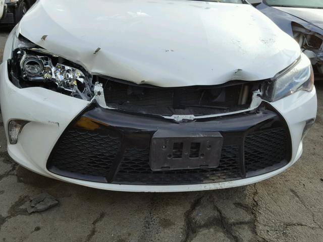 4T1BF1FK3FU906257 - 2015 TOYOTA CAMRY LE 白色 照片 9