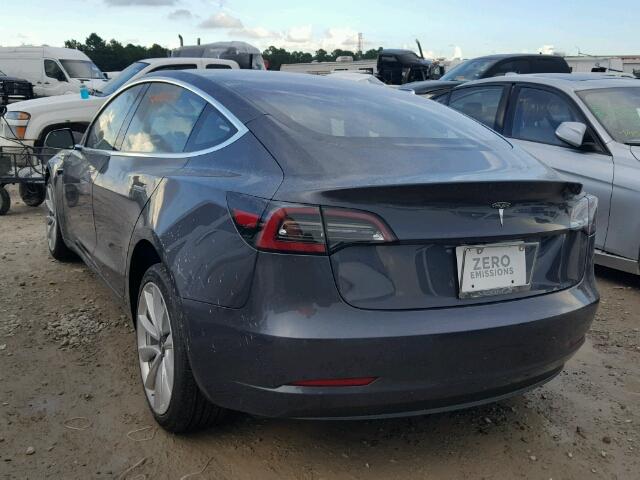 5YJ3E1EAXJF035878 - 2018 TESLA MODEL 3 ნაცრისფერი ფოტო 3