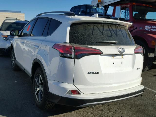 2T3WFREV0HW315728 - 2017 TOYOTA RAV4 XLE WHITE photo 3