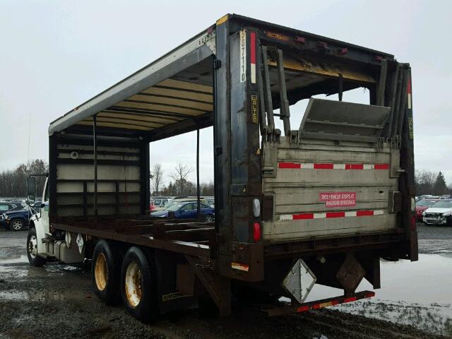 1FVHCYDC47HY87924 - 2007 FREIGHTLINER M2 106 MED WHITE photo 3