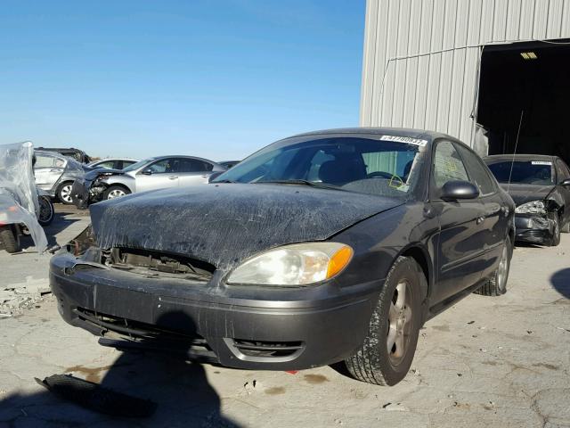 1FAHP55U74G125281 - 2004 FORD TAURUS SES GRAY photo 2