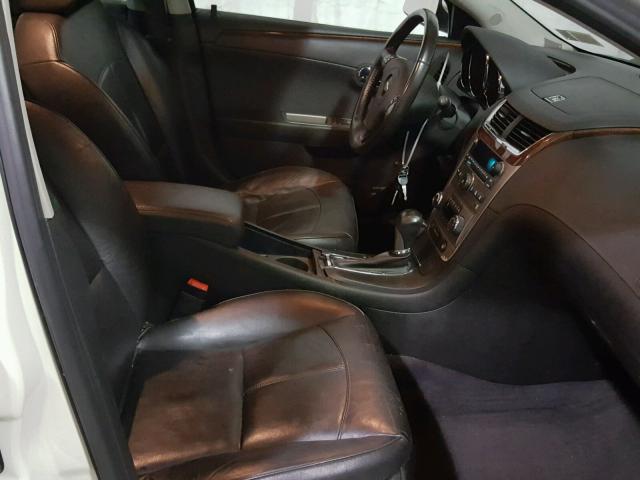 1G1ZE5E1XBF396387 - 2011 CHEVROLET MALIBU LTZ 白色 照片 5