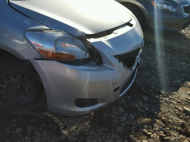 JTDBT903894046289 - 2009 TOYOTA YARIS SILVER photo 9