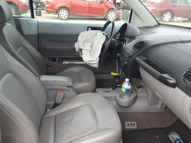 3VWCM31Y85M317940 - 2005 VOLKSWAGEN NEW BEETLE 蓝色 照片 5