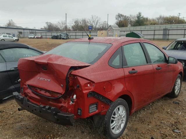 1FAHP3FN1BW165483 - 2011 FORD FOCUS SE RED photo 4